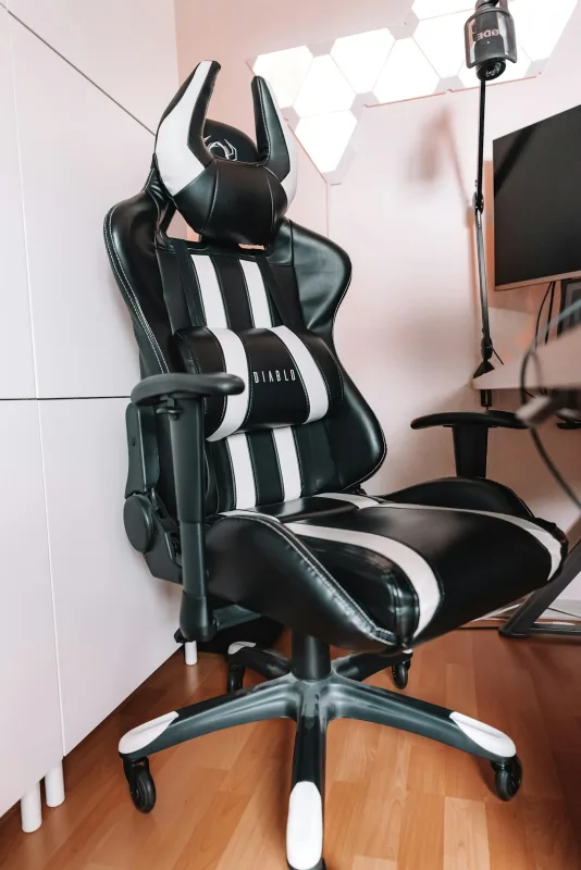comfortable ergonomic gaming chair
