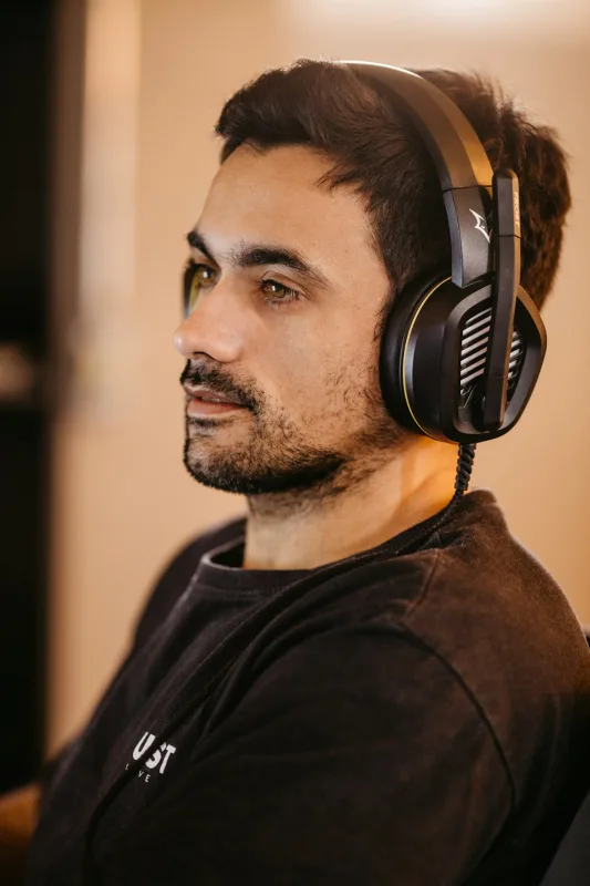 gamer wearing a wireless headset