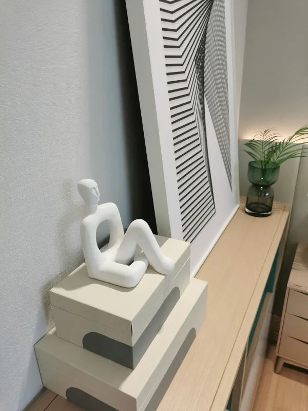 well ventilated console setup example