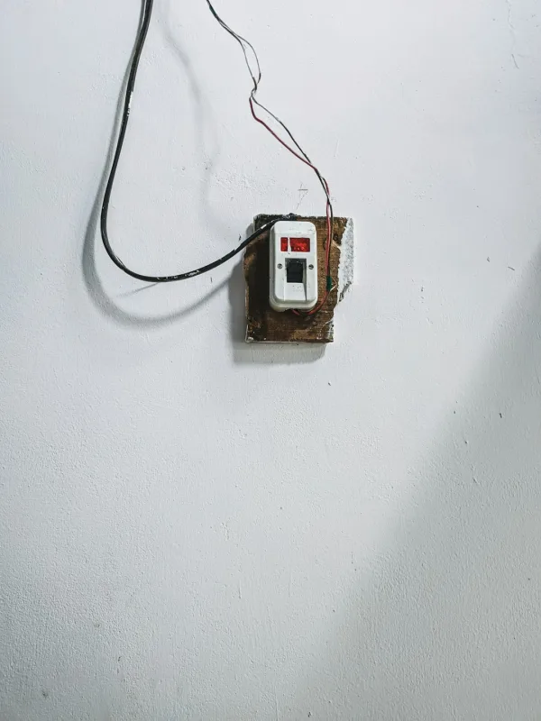 Person holding Switch with low battery
